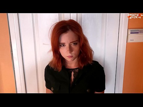 ❤️ Guarda de Segurança Punida Mulher Bonita por Roubo em Compras - Cum In Mouth ❤❌ Porno em nós ﹏