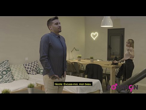 ❤️ PORNBCN 4K Uma mulher madura com mamas grandes quer ser um gigolô jovem fodido anal com um grande amortismo de broche de pinto duro estilo cão de foder, lambendo o orgasmo do cachorro legenda francesa ❤❌ Porno em nós ﹏