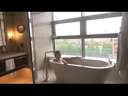 ❤️ Garota tremenda Masturbando-se apaixonadamente no banheiro ❤❌ Porno em nós ﹏